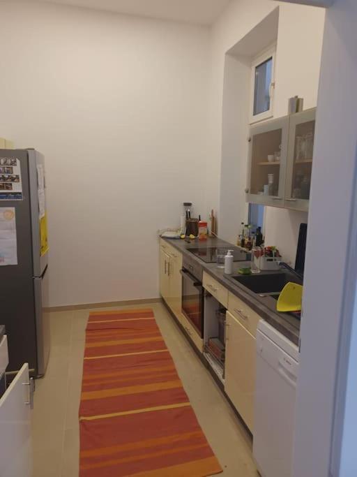 Sehr Zentral Gelegen Apartment Wina Bagian luar foto